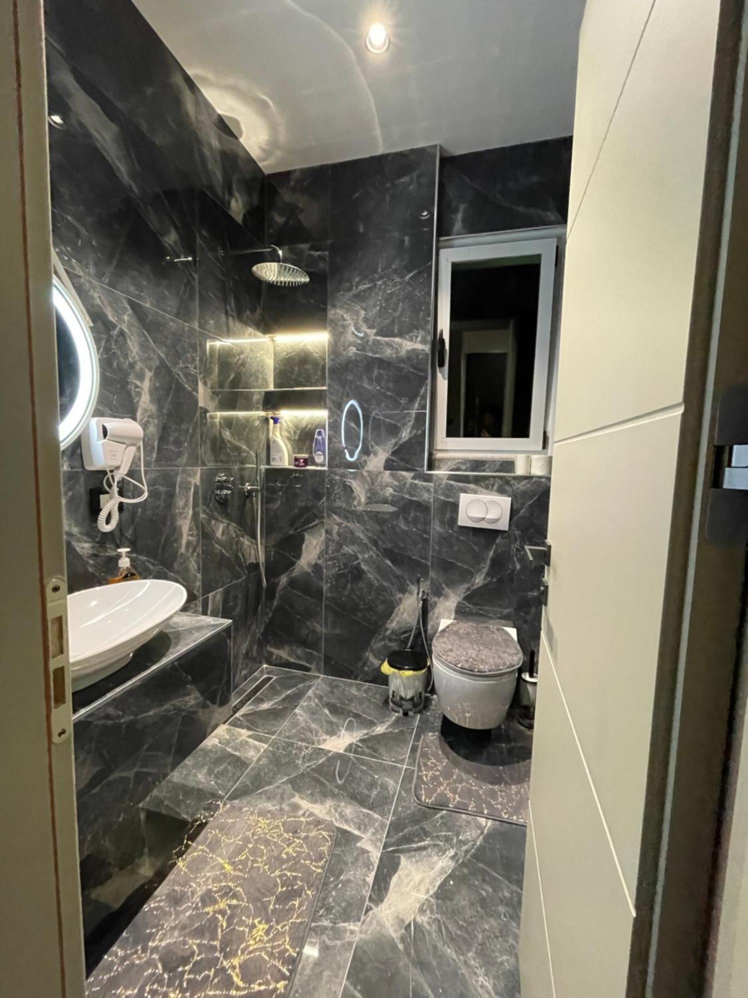 Sueno Apartments & Suites Tirana Extérieur photo